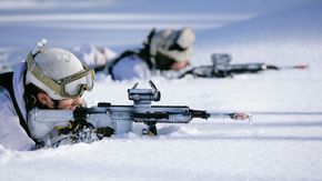 Soldater fra Telemark bataljon trener på Rena. <i>Foto:  Torgeir Haugaard / Forsvaret</i>