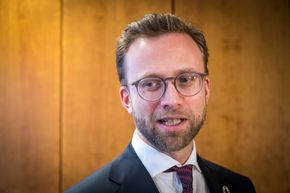 Digitaliseringsminister Nikolai Astrup (H) har en stor oppgave foran seg med å sikre at alle ledere, mellomledere og medarbeidere i offentlig sektor har digital kompetanse, mener IKT-Norge. <i>Foto:  Heiko Junge / NTB scanpix</i>
