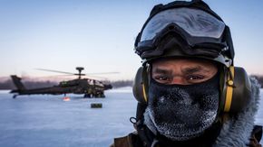 Britiske soldater forteller om en utfordrende øvelse med mye snø og kulde. <i>Foto:  Cpl Jamie Hart</i>