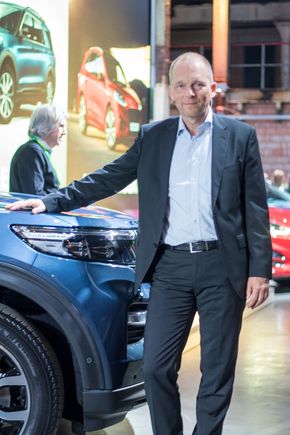Jörg Beyer har troen på de nye ladbare hybridene Ford Explorer og Ford Kuga. <i>Foto:  Marius Valle</i>