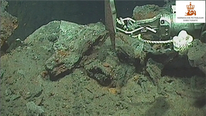 Funnet av havbunnsmienraler inneholder viktige industrimetaller som kobber, sink og kobolt. Spesielt førstnevnte finnes i store konsentrasjoner. Bildet viser sulfidmineraler som store fragmenter og grushauger. <i>Foto:  Oljedirektoratet</i>