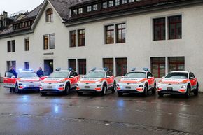 Politiet i sveitsiske St. Gallen har valgt Hyundai Kona som patruljebiler. <i>Foto: Kantonspolizei St. Gallen</i>