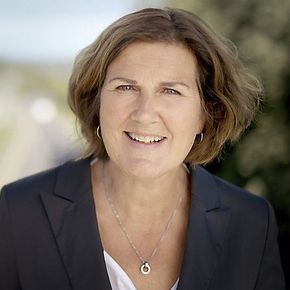 Ingrid Dahl Hovland er med sin bakgrunn fra oppbyggingen av Nye Veier en sterk kandidat til jobben som ny vegdirektør. <i>Foto:  C.F. Wesenberg</i>