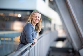 Camilla Amundsen, leder for TV og bredbånd i Telenor, har stor tro på at kundene vil sette pris på å velge selv. <i>Foto:  Martin Fjellaner</i>
