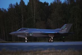 F-35A på Rygge flystasjon 17. september <i>undefined:  Torbjørn Kjosvold / Forsvaret</i>