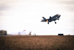 Italiensk F-35A tar av fra Keflavik i oktober 2019. <i>Foto:  Aeronautica Militare</i>