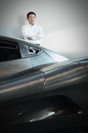 Masanori Yoshida er sjef for Aspark, og er nå klar til å vise frem bilen. <i>Foto:  asparkcompany.com</i>