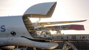 Dette er primæroppgaven til nye Beluga XL: Å frakte flyvinger. <i>Foto:  Airbus</i>