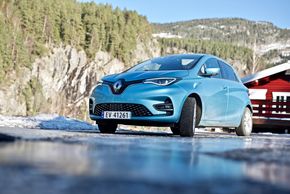 Big in Germany: Franske Renault Zoe er den klart mest solgte elbilen i Tyskland i år. <i>Foto:  Mathias Klingenberg</i>