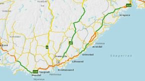 De grønne strekningene på kartet er omfanget av kontrakten i 2022-23. Det første året er det bare riksvei 41 og E18 Kragerø-Arendal som inngår. <i>Kart: Statens vegvesen</i>