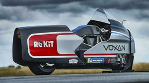 Voxan Wattman er bygd med tanke på at sykkelen skal kjøre rett fram for å sette fartsrekord. <i>Foto:  Voxan Motors</i>