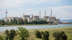 Tricastin er et av Frankrikes 19 atomkraftverk, fire av landets 58 reaktorer står her. <i>Foto:  Crespeau</i>