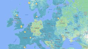 Veier dekket av Street View i blått. I Tyskland er Street View nærmest ikke-eksisterende sammenlignet med resten av Vest-Europa. <i>Skjermbilde:  Google Maps</i>