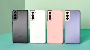 Fargerikt: Samsung lanserer telefonene i mange farger. Alle med tullete navn, selvfølgelig, noe som er blitt rene bransjestandarden. I tillegg har årets modeller matt bakside. <i>Foto:   Samsung</i>