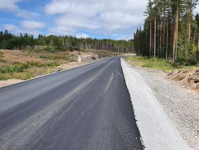 Fylkesvei 24 går mellom Odalen og Hedemarken, og er blitt utbedret på flere strekninger i en rekke år. <i>Foto:  Ronny Finvik</i>