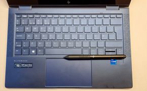 Veldig bra tastatur: Til å være så liten og lett har Dragonfly G2 et usedvanlig bra tastatur. <i>Foto:  Odd Richard Valmot</i>