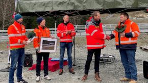 Statens vegvesen takker entreprenørene PEAB Norge og Austad Maskinstasjon for godt utført arbeid <i>Foto:  Statens vegvesen</i>