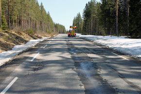 For å unngå store skader på den svakeste delen av veinettet må veieier vurdere å innføre lastrestriksjoner i teleløsningsperioden, konkluderer Statens vegvesen