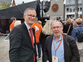 Ordfører i Arendal og leder av hovedkomiteen, Robert Cornels Nordli, og leder av hovedprogramkomiteen, Harald Stanghelle <i>Foto:  Thor Søndenaa</i>