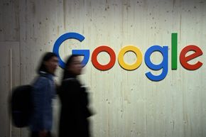 EU-kommisjonen mener Google har misbrukt markedsmakten. Bildet er fra en messe i Hannover tidligere i år. <i>Foto:  Annegret Hilse/Reuters/NTB</i>