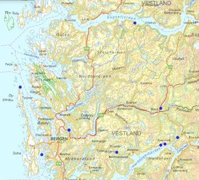 Her ligger de ti bruene i kontrakten. To av dem ligger så nær hverandre at de har samme markering. <i>Foto:  Vestland fylkeskommune</i>