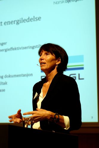 Etterlyser teknologimålFagsjef Hildegunn T. Blindheim i Norsk olje og gass tror den lave oljeprisen vil gjøre det mer attraktivt å energieffektivisere oljeplattformene.