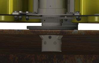 Mothakene holder flensen på plass og Moskitoen kan fjernes. Foto: Miko Marine