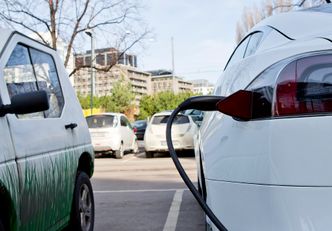 Lading av elbil Bilde:  Mona Strande