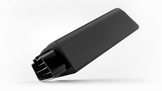 En OBD2-enhet gir tilgang til data fra bilens systemer. Avbildet produkt er en tilsvarende adapter fra Vinli, og ikke Swedspots produkt. Foto: Vinli