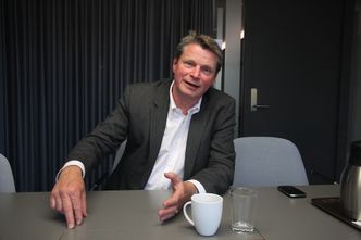 TeknologiforsprangBransjesef Lars Gørvell-Dahll i Norsk Industri sier at det vil ta mange års utvikling før hydrogen kan bli et alternativ for fergedrift.