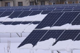 Dette må du passe på Vil du forsikre deg om at solcellepanelene dine holder i flere tiår, bør du kjøpe kvalitetspaneler som er sertifiserte etter internasjonale standarder.