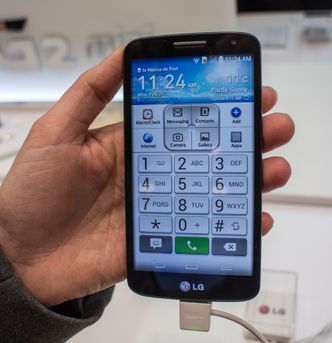 Bedre bilderForenkling: Mange synes moderne smartmobiler er for vanskelige å bruke. LGs nye telefoner kan settes i forenklet modus.