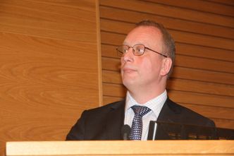 Per Rune Henriksen (Ap) mener politiets håndtering av saken er en skandale. Foto: Tore Stensvold