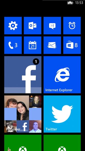 Slik fungerer menyeneFlisene på startskjermen kan vises i tre forskjellige størrelser. Her har vi lagt funksjonene vi ofte bruker som små fliser på toppen.