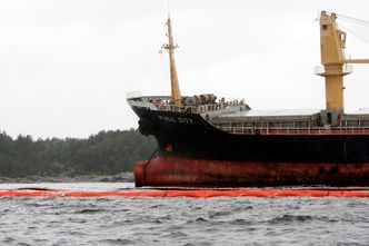 Full City slapp ut 300-400 kubikkmeter bunkersolje. Foto:  Poppe, Cornelius