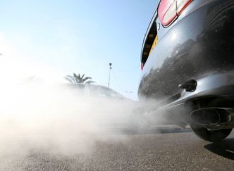 Forbrenningsmotorer slipper ut CO2. Foto: Colourbox