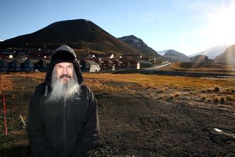 Klimaforskeren: Internasjonal direktør Kim Holmén ved Polarinstituttet hevder at en stor del av de raske klimaendringene i Arktis skyldes menneskenes CO2-utslipp, likevel mener han Svalbard er avhengig av kull inntil videre.