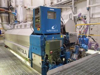 Dårlig – men bedreWärtsiläs testsenter i Vaasa i Finland med motoren som er satt opp for testing av ulike typer biodrivstoff.