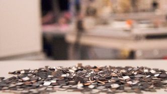 Nordic Semiconductor lever av å designe og selge ørsmå brikker, kalt System on a Chip, med trådløs kommunikasjon. Så langt har de solgt 1,25 milliarder stykker.