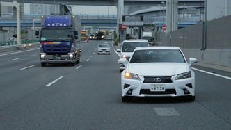 Toyota har demonstrert Highway Teammate på motorveien i Tokyo.