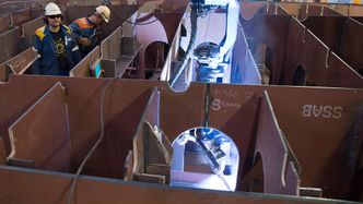 Roboter og mennesker i skjønn forening - en nøkkel til Klevens suksess.