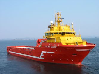 Viking Energy var verdens første PSV med LNG-framdrift. Nå har hun også installert batterier og fått det godkjent som "spinning reserve" ved DP-operasjoner. Foto: Eidesvik