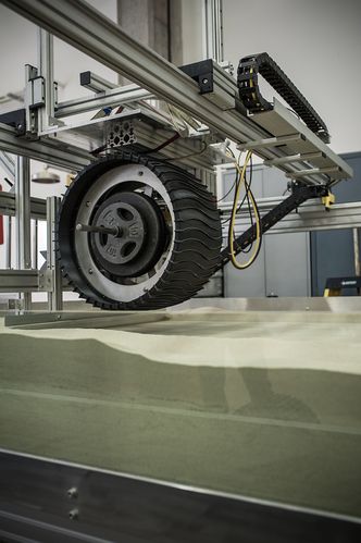 Romutstyr: På Planetary Robotics Lab arbeider man med utstyr som skal sendes ut på romekspedisjoner.