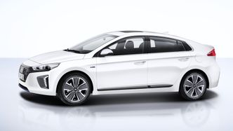 Hyundai lanserte nylig sin første elbil, Ioniq, som også kommer i ladehybridversjon. Foto: Hyundai