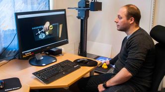 Øystein Skotheim (i bildet) er sammen med Henrik Schumann-Olsen gründerne i Sintef-spinoff-selskapet Shapecrafter AS.