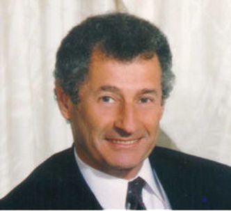 Leonard Kleinrock utviklet den matematiske teorien for pakkesvitsjede nett som MIT-student tidlig på 1960-tallet. 29. oktober 1969 fungerte pakkesvitsjing mellom datamaskiner for første gang. (Foto:Louis Bachrach). Bilde: Louis Bachrach
