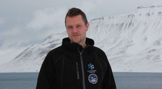 Terje Aunvik startet sin polare karriere som hundekjører i Karasjok i 1987. I dag leder han selskapet Pole Position Logistics og næringsforeningen i Longyearbyen. Bilde: Harald Brombach