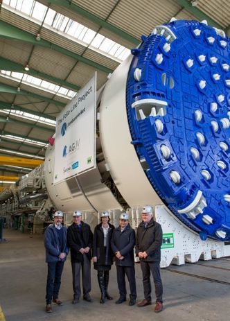 Matteo Ortu, Condtruction directors, Thor Stenersen og Anne Kathrine Kalager og Steinar Johanessen fra Follobaneprosjektet og Fernando Vara Project Directors AGJV. Foto: Jernbaneverket