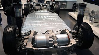 Bildet viser batteripakken til en Tesla Model S. Foto: Oleg Alexandrov, CC BY-SA 3.0