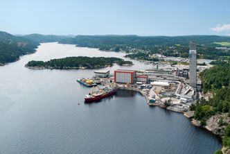 Nexanstårnet til høyre i bildet. Foto: Nexans.